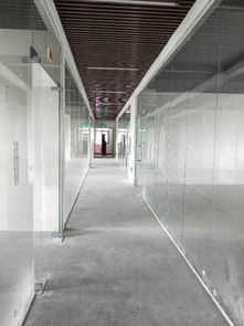 横岗永湖地铁站旁标准厂房办公室出租，带专业消声室，助力企业高效发展